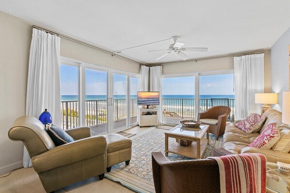 Living area - Schooner Point A204 (New Smyrna Beach)