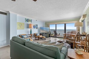 Leilighet, flere senger (Shorehom by the Sea 51) | Oppholdsområde