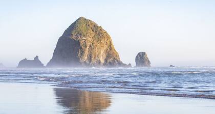 5 Puffins Place: Walk to Beach | Coastal Charm | Dog-Friendly