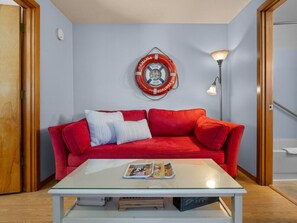 Interior - 9 Captains Cove: Coastal Escape | Walk to Beach | Dog-Friendly (Cannon Beach)