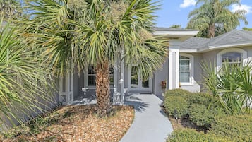 House, Multiple Beds (Sunrise Oaks) | Exterior