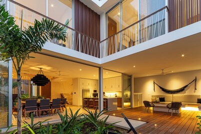 Private and Luxury Casa del Paseo