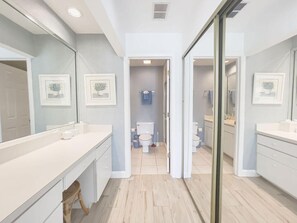 Condo, Multiple Beds (Sea Winds Condominiums I) | Bathroom