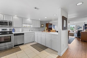 Condo, 1 King Bed (Seaward B103) | Private kitchen | Oven, toaster - Seaward B103 (New Smyrna Beach)