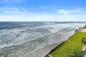 Appart'hôtel, plusieurs lits (Sea Coast Gardens II 401) | Plage