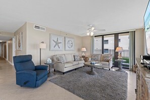 Condo, Multiple Beds (Sunrise 109) | Living area