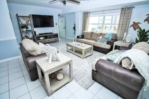 Appartement, Meerdere bedden (Oceanwalk 1-501) | Woonruimte | Televisie