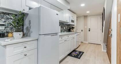 DC Guest Suite Walkable, Parking, Pets Welcome