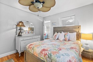 Condo, 1 Queen Bed (Flagler Suites 3)
