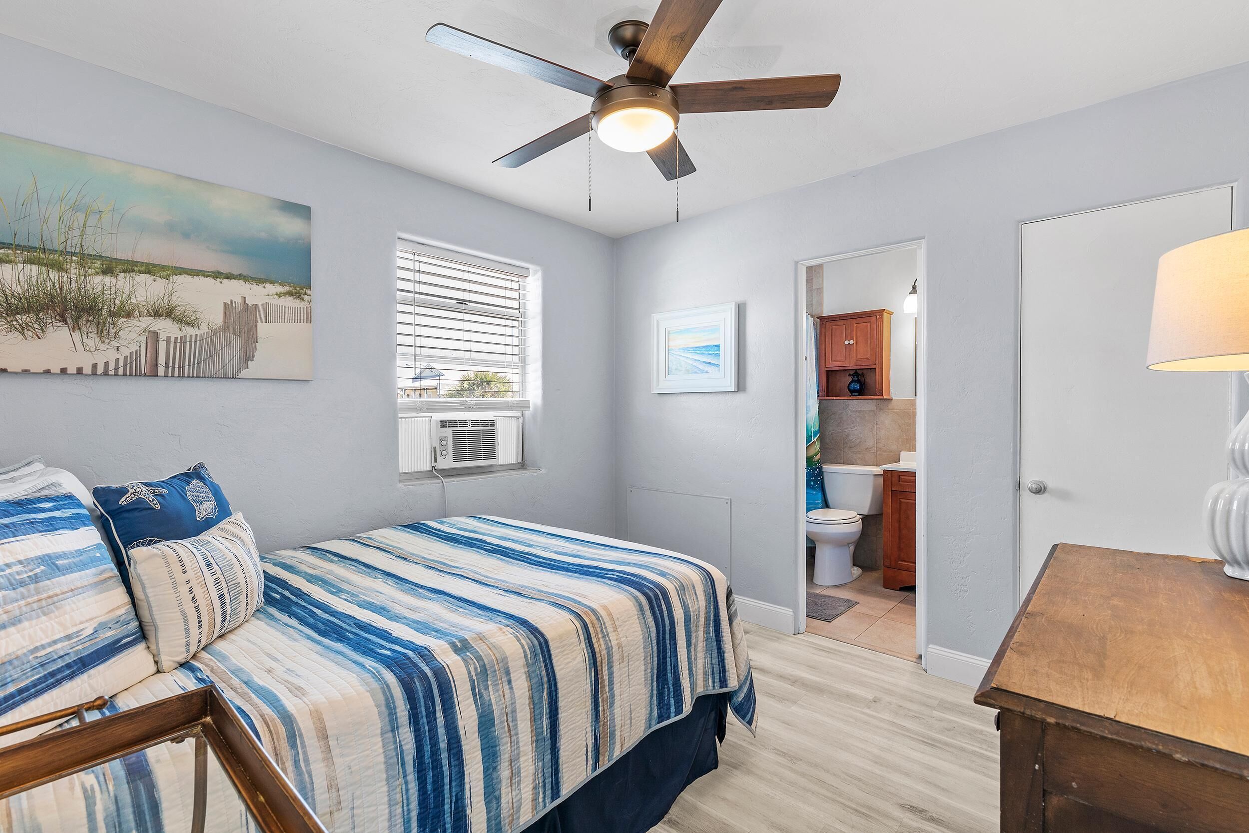 Condo, 1 giường cỡ queen và sofa giường (Flagler Suites 2) | 1 phòng ngủ 