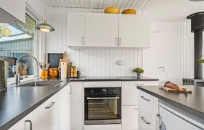 Fridge, dishwasher, coffee/tea maker, cookware/dishes/utensils - 3 bedroom gorgeous home in Stege (Stege)