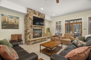 TV connectée, cheminée, jeux vidéo