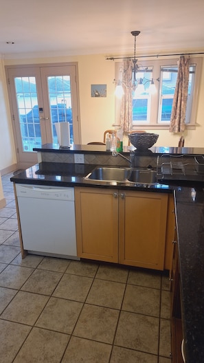 Økonomihus | Eget kjøkken