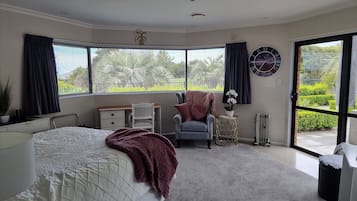 1 chambre, fer et planche Ă repasser, Wi-Fi, draps fournis