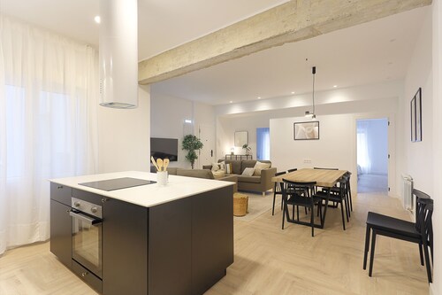 1A141 Moderno apartamento cerca de la playa.