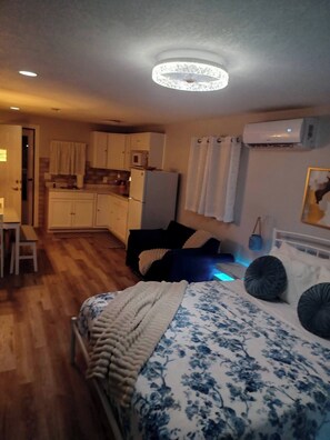 1 dormitorio, tabla de planchar con plancha, wifi gratis y ropa de cama