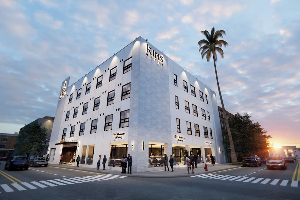 Kins Hotel