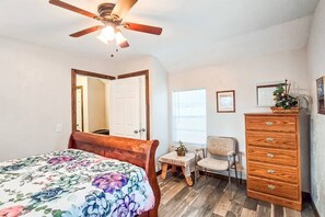 1 habitación, escritorio, wifi y ropa de cama 