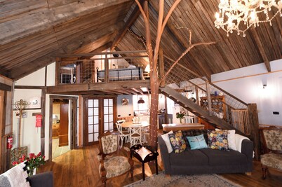 The Miner's Loft - Ballarat