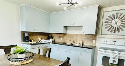 Cozy retreat 30 mins from Waterton National Park and Castle Ski Resort