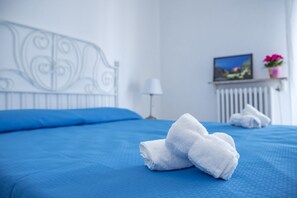 2 chambres, fer et planche à repasser, Wi-Fi, literie fournie