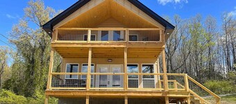 Family/Pet Friendly, Peaceful Cabin, Lakeview, Deck with Norfork Lake views

 
