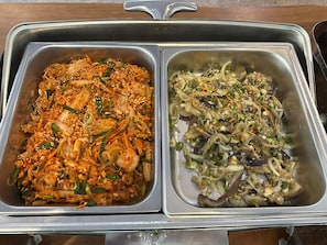 뷔페 아침 식사