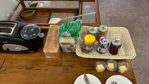 Breakfast buffet - LanXang Korea Hotel (Vientiane)