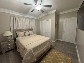 2 Schlafzimmer, Bügeleisen/Bügelbrett, kostenloses WLAN, Bettwäsche