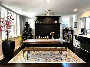 Interior - Beautiful 1920s restoration home in Atlanta - King Suite and private parking (Atlanta)