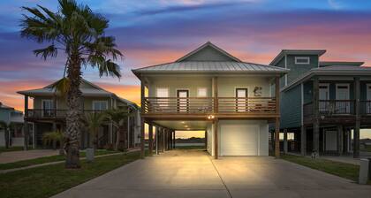 PP432 Shared Pool, Pet Friendly, Beautiful Sunsets, Charcoal Grill