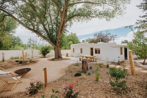 Terrace/patio - Hotel Willa (Taos)