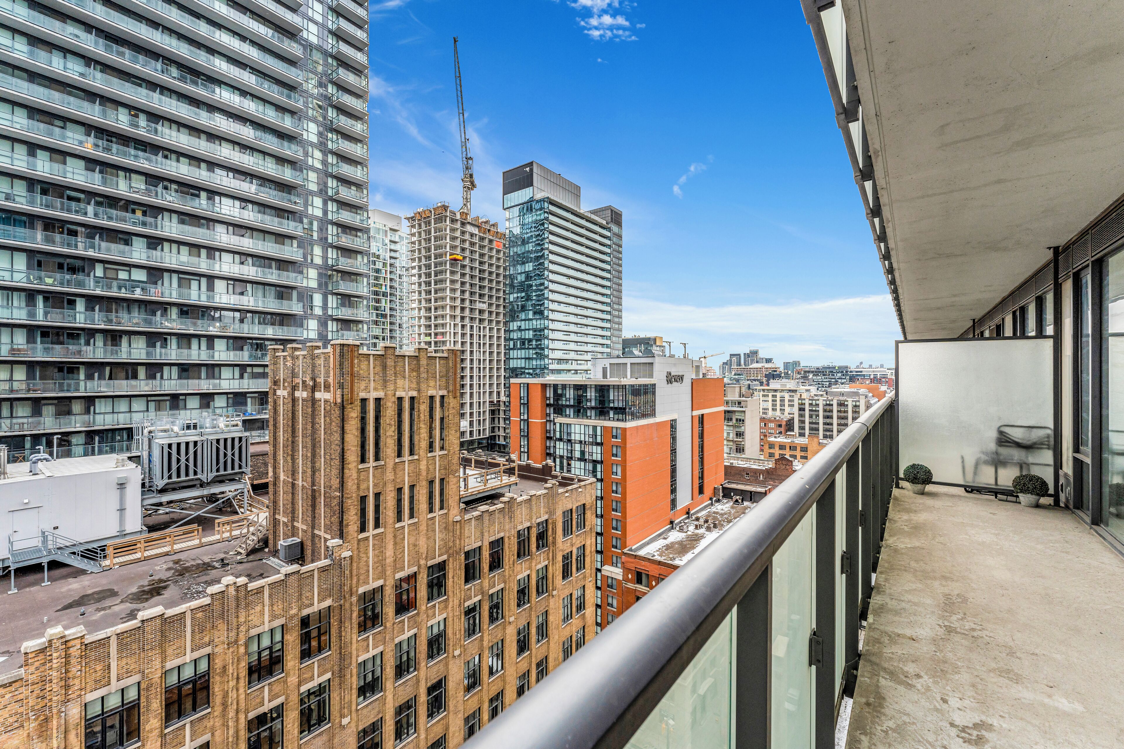 Design Condo, 2 Bedrooms, Kitchen, City View | Terrace/patio