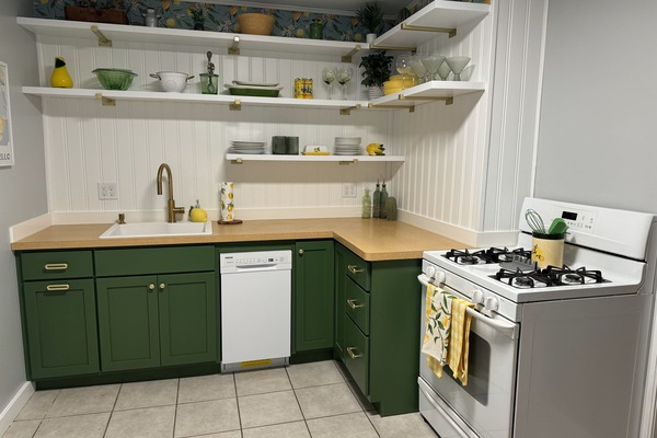 Frigorífic, microones, forn i placa de cuina