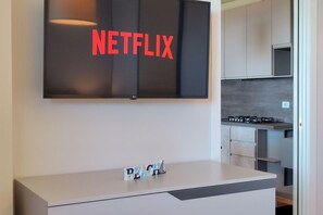 Interior - Cozy One-Bedroom Apartment with Sea View Terrace (Civitanova MARCHE)