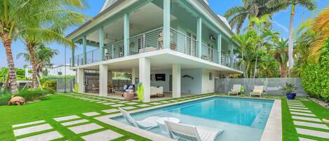 屋外プール、温水プール