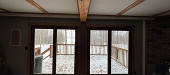 3-bedroom cottage in charming McMillan with WiFi in the East Lake Community 