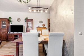 Interior - Apartment 'Gemütliches' with Wi-Fi (Aldingen)