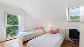 1 chambre, fer et planche Ă repasser, Wi-Fi gratuit, draps fournis