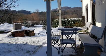 Holiday Home 'Knodel Nr 2' with Shared Terrace, Shared Garden and Wi-Fi