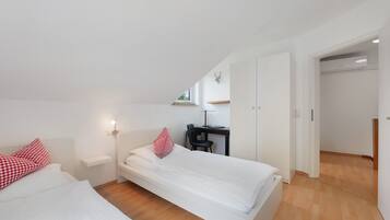 2 Schlafzimmer, Bügeleisen/Bügelbrett, kostenloses WLAN, Bettwäsche
