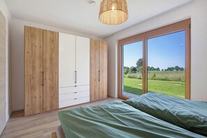 2 bedrooms, free WiFi, bed sheets - Apartment 'Alpenliebe' with Mountain View, Private Terrace and Wi-Fi (Höchenschwand)