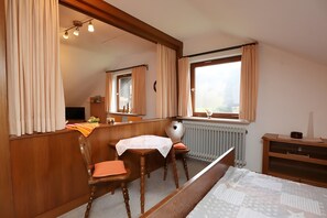 2 chambres, Wi-Fi gratuit, draps fournis