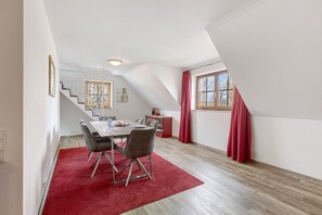 Dining - Apartment 'Untersee' with Lake View, Private Terrace and Wi-Fi (Moos)