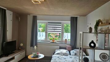 1 habitación, wifi gratis y ropa de cama