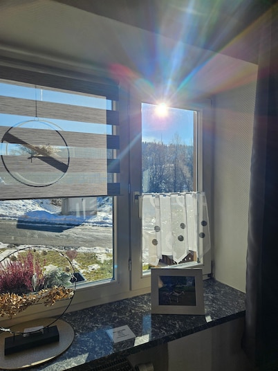 Holiday Apartment 'Auszeit Zwischen Fellnasen' with Mountain View, Private Garden & Wi-Fi