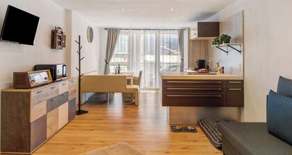 Studio 'Gabl' mit Bergblick, Gemeinschaftsterrasse und Wi-Fi