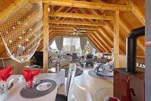 Interior - Holiday Home 'Harmonie' with Private Terrace, Wi-Fi and Air Conditioning (Südbrookmerland)