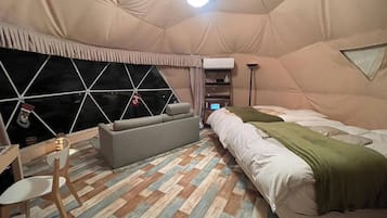 1 slaapkamer, een bureau, gratis wifi, beddengoed