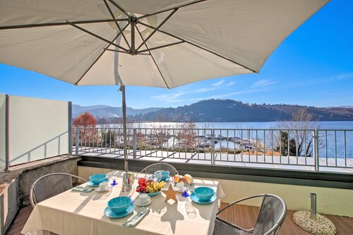 Sogno Sul Lago, Lakefront Balcony, Laveno Mombello, Italy